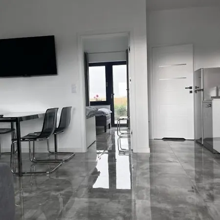 Zwei-zimmer-reihenhauswohnung By Interhome Gaski (Koszalin)