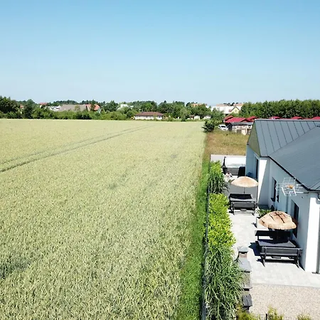 Zwei-zimmer-reihenhauswohnung By Interhome *